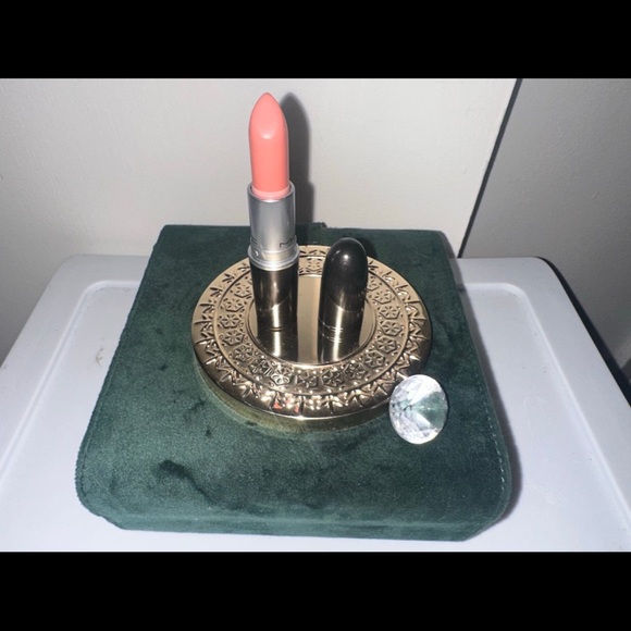 MAC Sunblessed Cremesheen Lipstick - Picture 1 of 1